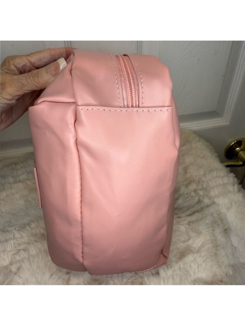 SHELL SHAPED STYLE COSMETIC BAG PREMIUM MAKEUP BAG PU - Picture 4 of 14